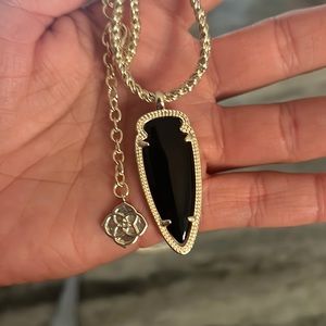 Kendra Scott Shaylee Black Arrowhead Necklace